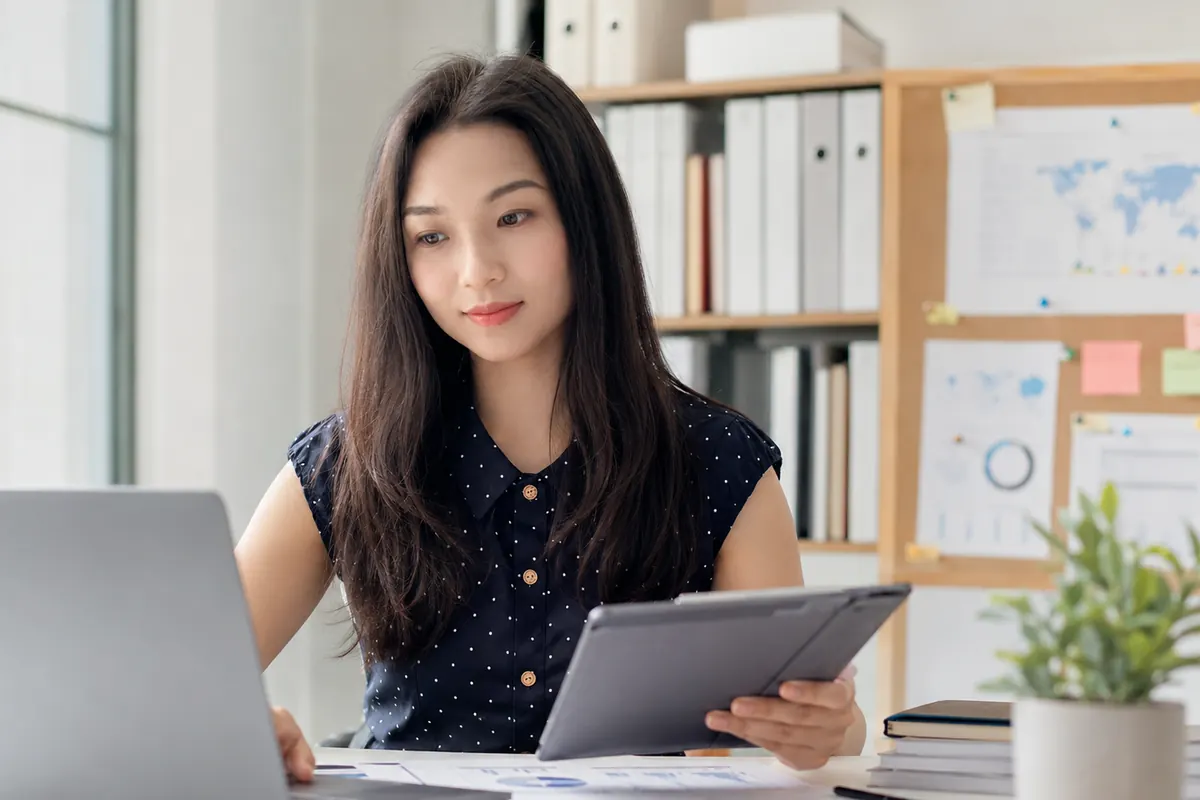 Kelsy checking supplier information and business records